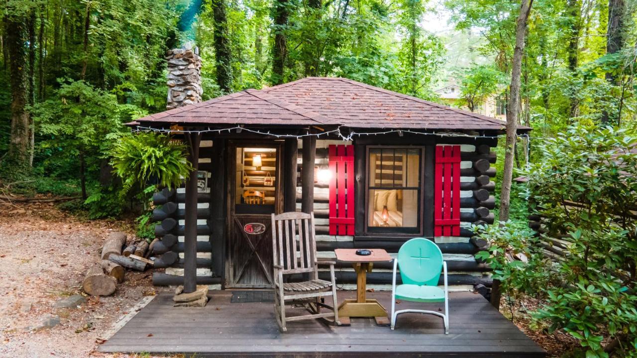 Log Cabin Motor Court แอชวิลล์ ภายนอก รูปภาพ