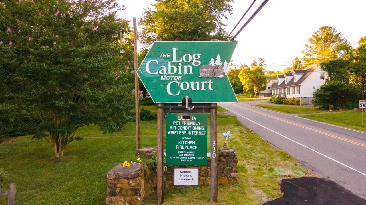 Log Cabin Motor Court แอชวิลล์ ภายนอก รูปภาพ