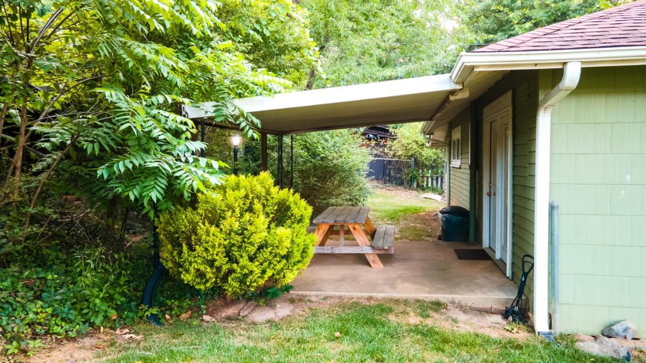 Log Cabin Motor Court แอชวิลล์ ภายนอก รูปภาพ